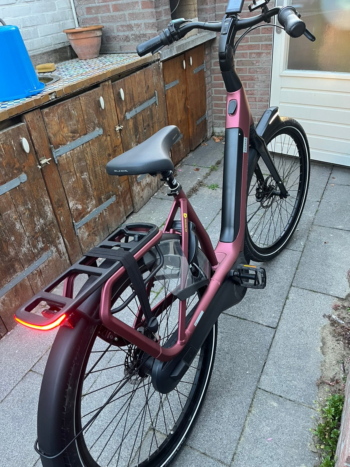 Gazelle Avinion C8, Ophalen, Zo goed als nieuw, 51 tot 55 cm, 50 km per accu of meer