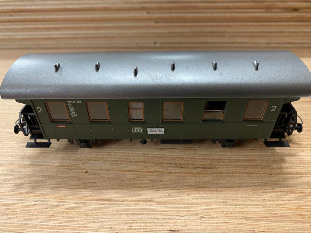 Heel mooie personen wagon van Roco HO, Hobby en Vrije tijd, Modeltreinen | H0, Gelijkstroom, Wagon, Ophalen of Verzenden, Zo goed als nieuw