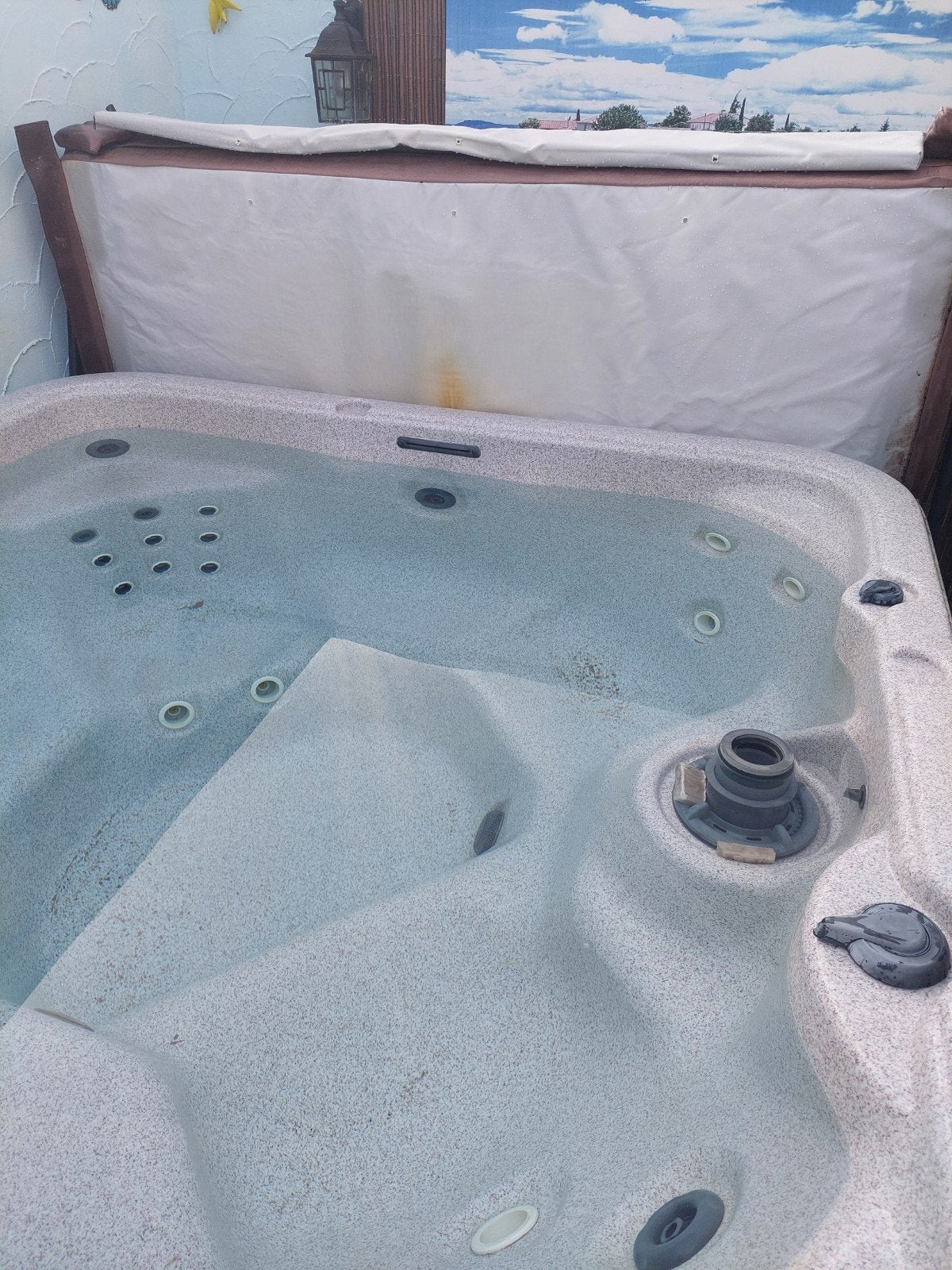 Foto 3 van Gratis Jacuzzi Sun Valley (zelf ophalen)