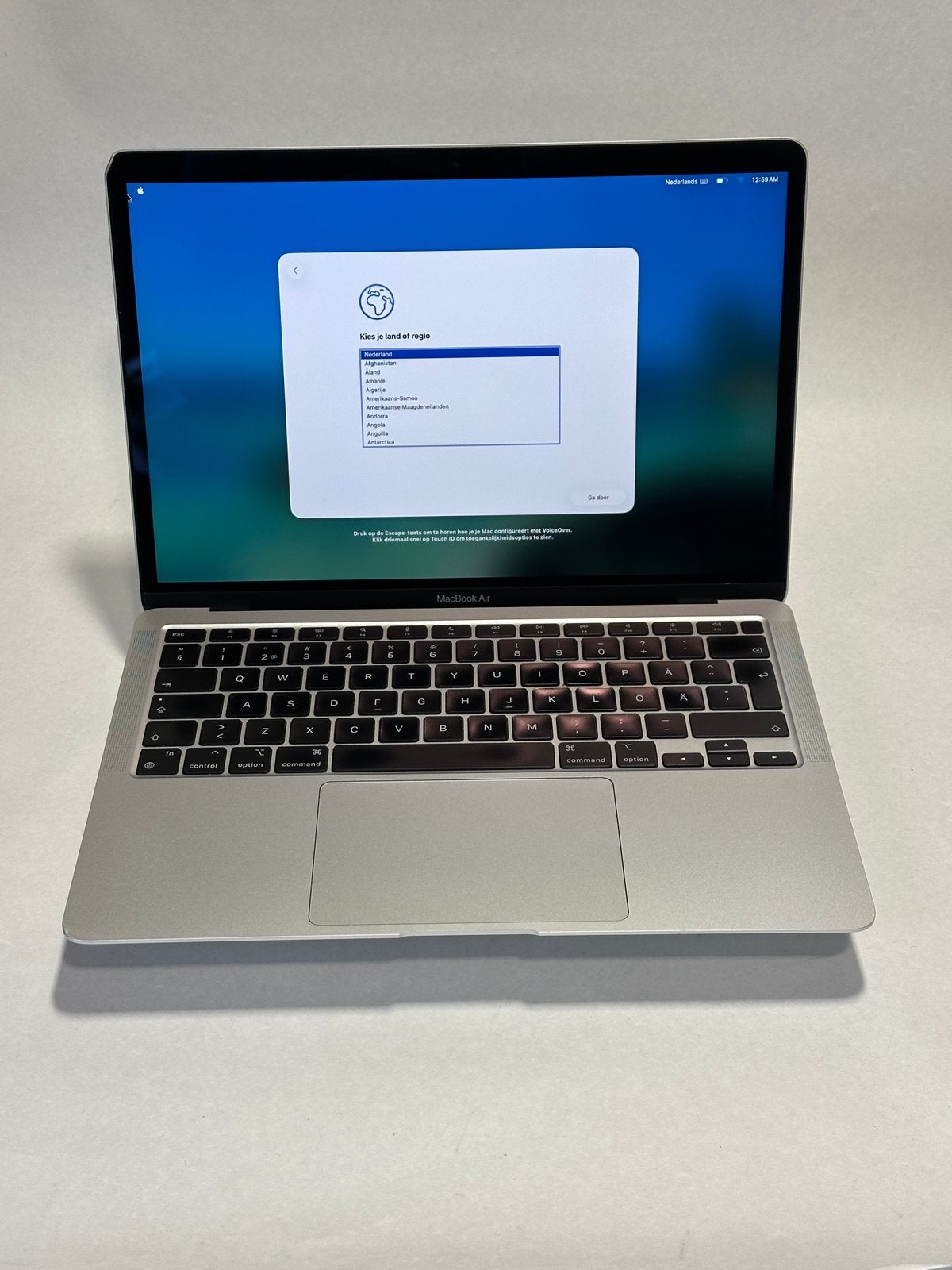 Foto 3 van MacBook verkopen? Wij bieden een eerlijke en scherpe prijs
