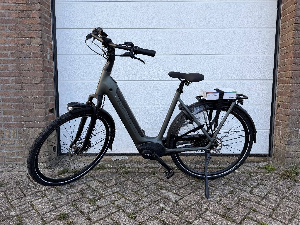 Gazelle grenoble C8 2025, Ophalen, Zo goed als nieuw, 50 km per accu of meer, 55 tot 59 cm