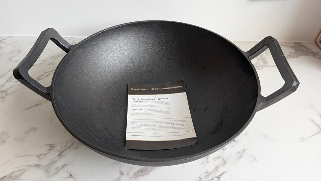 Gietijzeren wokpan/wadjan 31 cm - Nieuwstaat, Ophalen
