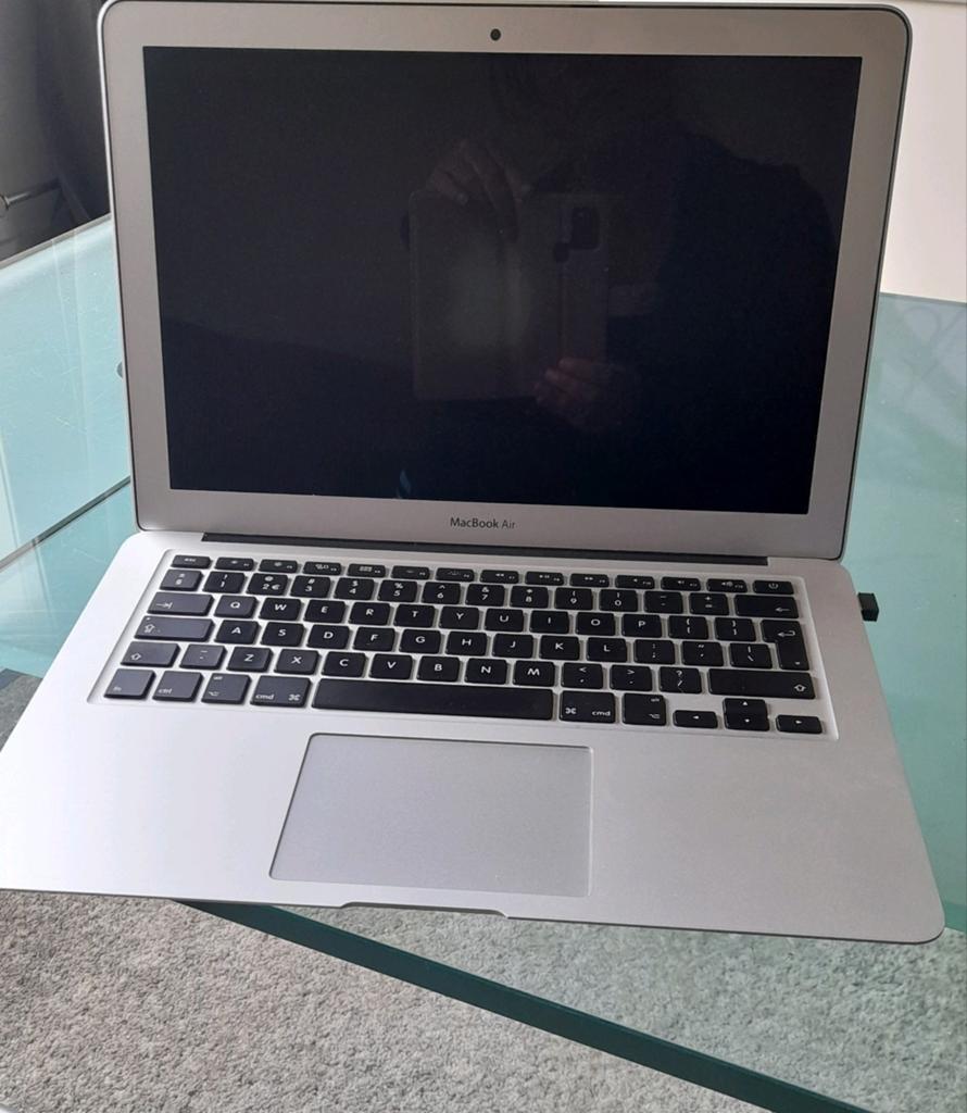 Te koop macbook air 13 uit 2017 model A1466., Computers en Software, Apple Macbooks, Gebruikt, Qwerty, 8 GB, 13 inch