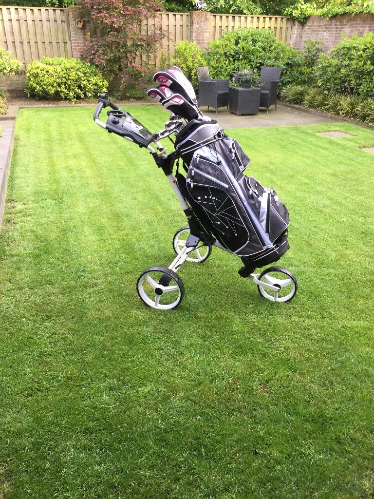 Nauwelijks gebruikte golfset met karretje, Ophalen, Zo goed als nieuw, Set, Overige merken