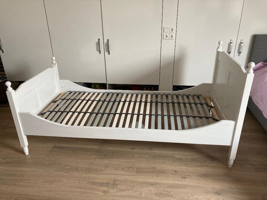 Bed meisje wit + lattenbodem, Ophalen, Gebruikt, 90 cm, Eenpersoons