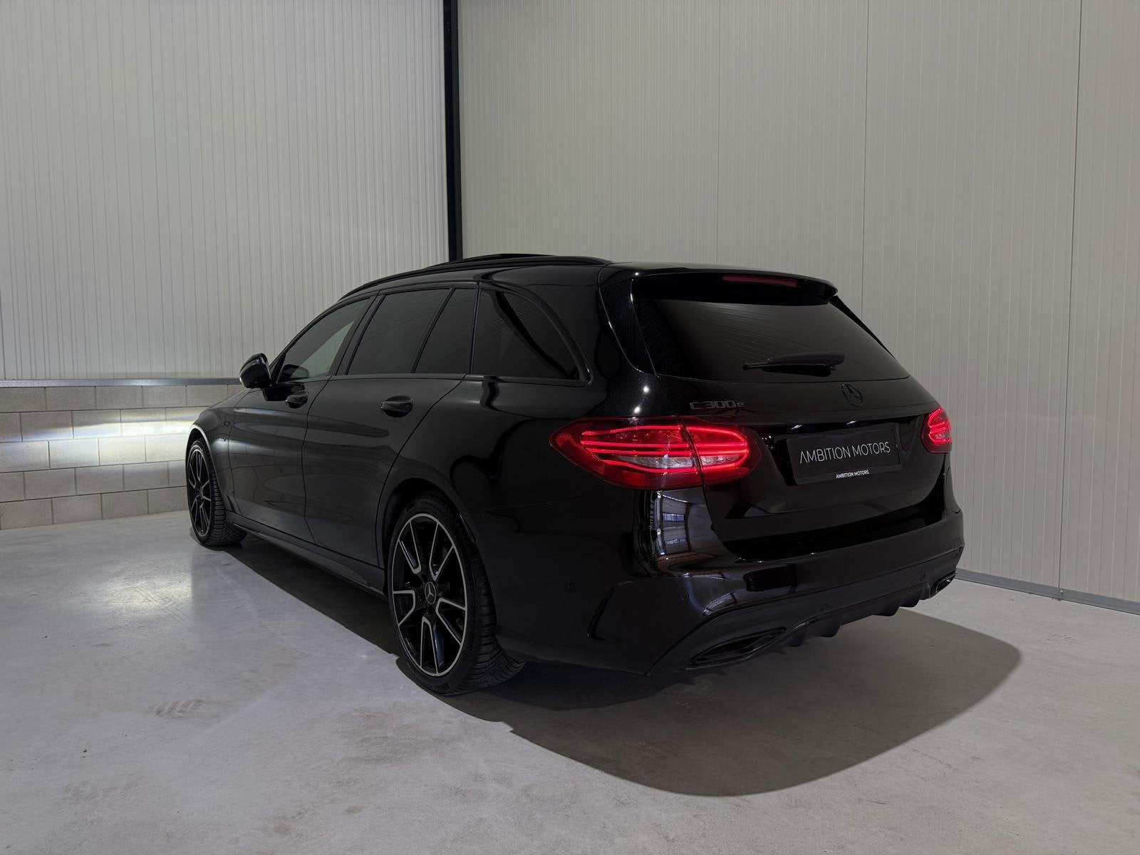 Mercedes-Benz C-klasse 300 e AMG Line Pano/Ambient/Elek.stoe, Auto's, Automaat, Achterwielaandrijving, Gebruikt, 4 cilinders