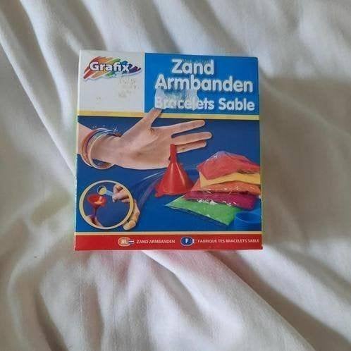 Nieuw zandarmbanden maken, Ophalen, Nieuw