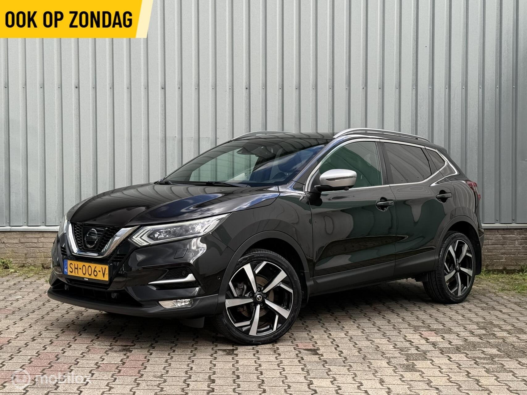 Nissan Qashqai 1.2 Tekna + | Pano | Bose | Leer | 360, Voorwielaandrijving, 4 cilinders, 116 pk, Zwart