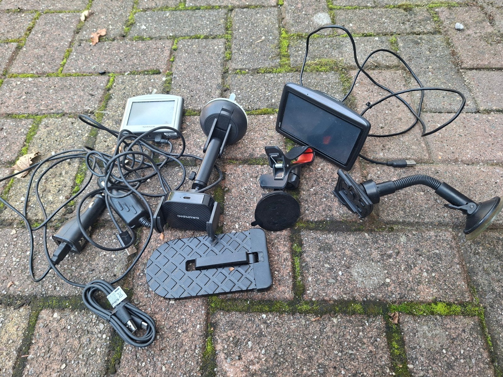 Tomtoms, Camper Tomtom Go en een standaard Tomtom, Ophalen of Verzenden