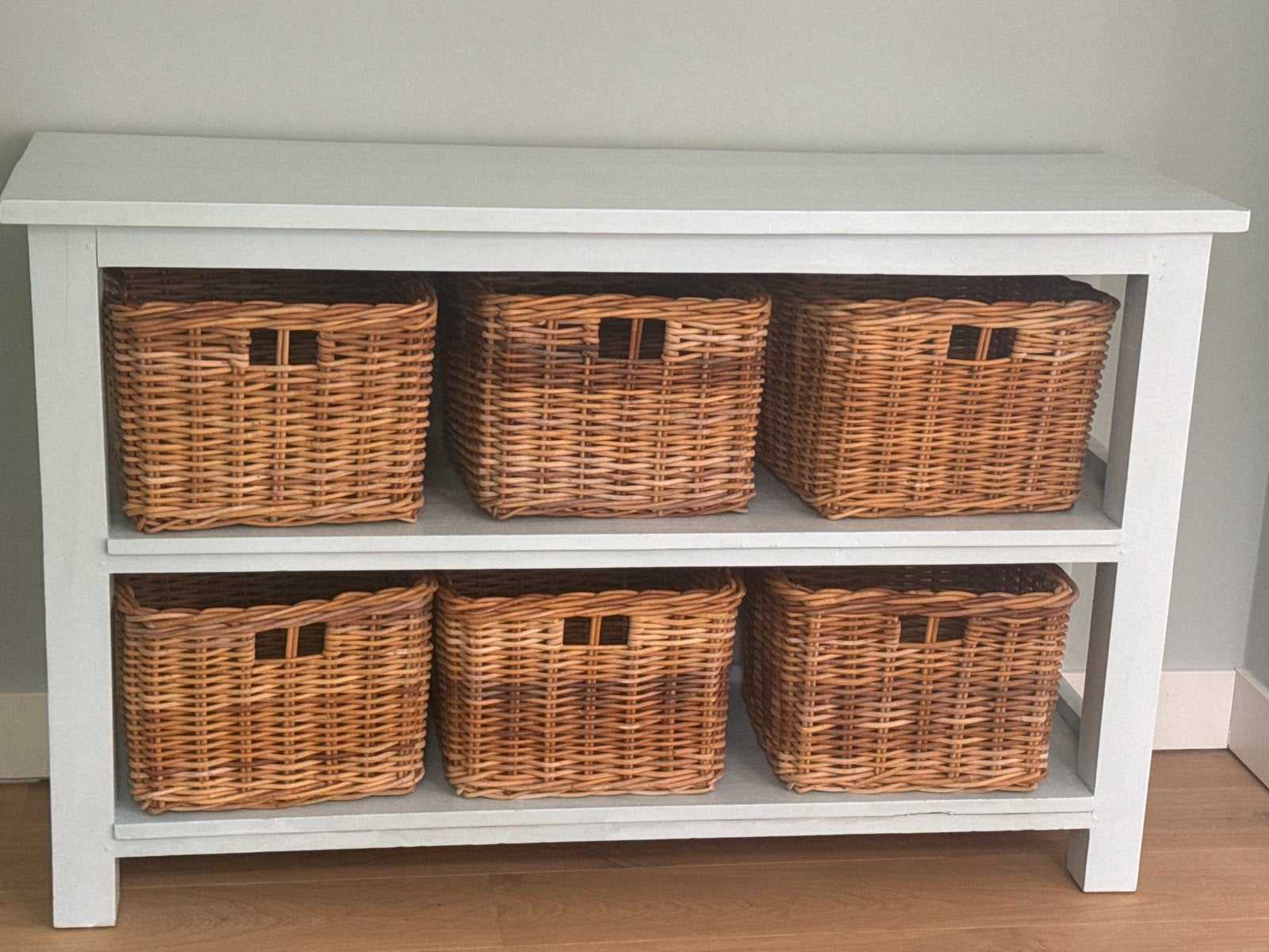 Robuust houten dressoir met 6 manden - Lichtblauw, Ophalen, Gebruikt, 100 tot 150 cm, Met lade(s)