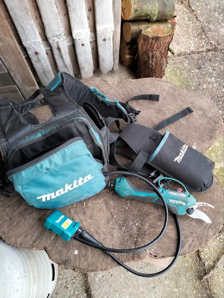 Professionele Makita snoeischaar Dup362
Op accu, Ophalen of Verzenden