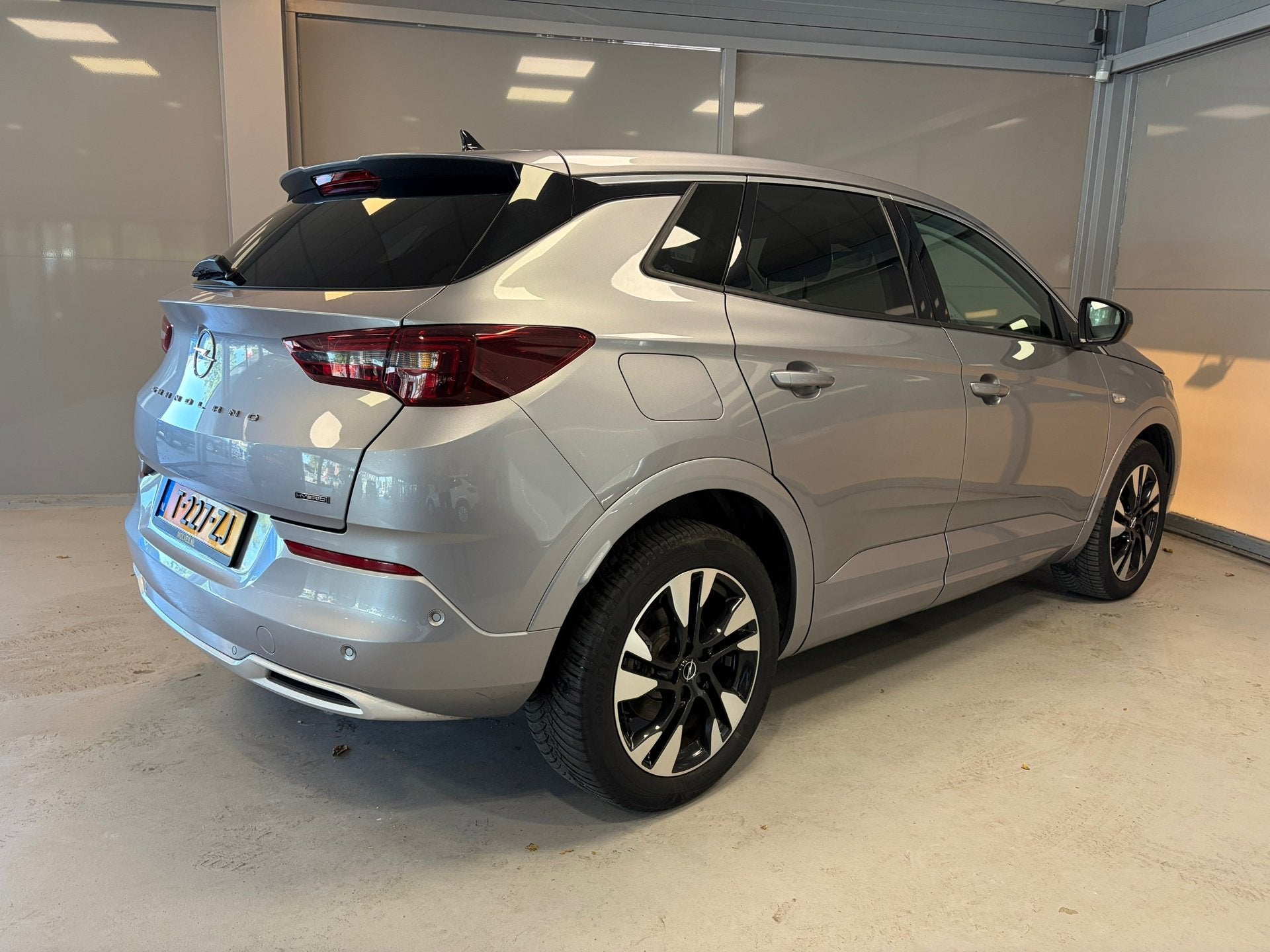 Opel Grandland Business Elegance 1.6 Turbo PHEV | 360 Camera, Auto's, Stof, 4 cilinders, Automatische klimaatregeling, Bedrijf