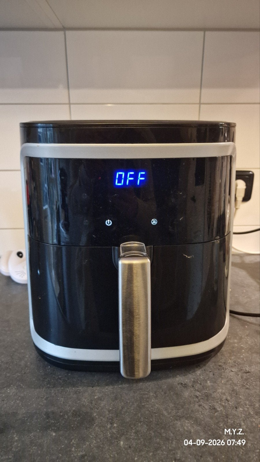 Aigostar Cube Smart XXL Airfryer 7L - Werkt perfect (veer de, Ophalen, Gebruikt, Airfryer XXL, 1500 gram of meer