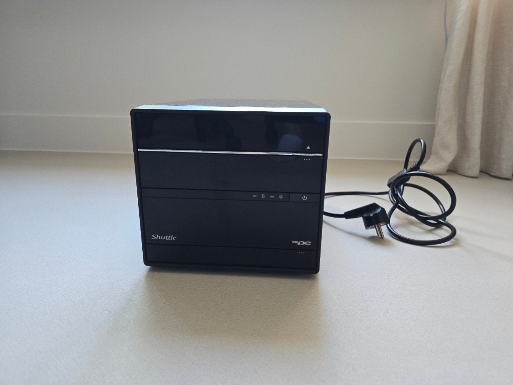 Shuttle XPC i5-8500, 32GB, Areca RAID, 2x8TB, 500GB nvme, 32 GB, Ophalen of Verzenden, 3 tot 4 Ghz, Gebruikt