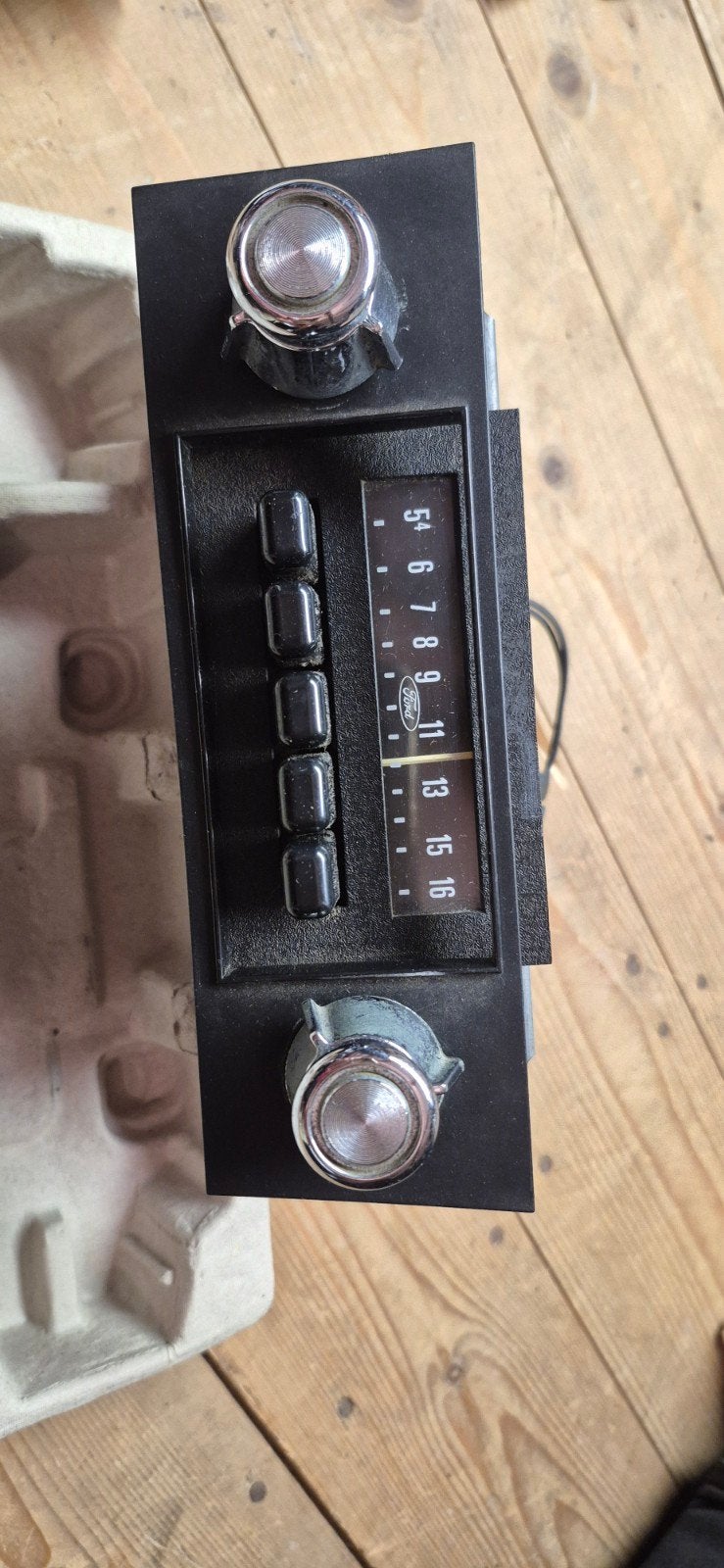 Vintage Ford F-250 Radio en Asbak uit 1978, Auto diversen, Ophalen of Verzenden, Gebruikt