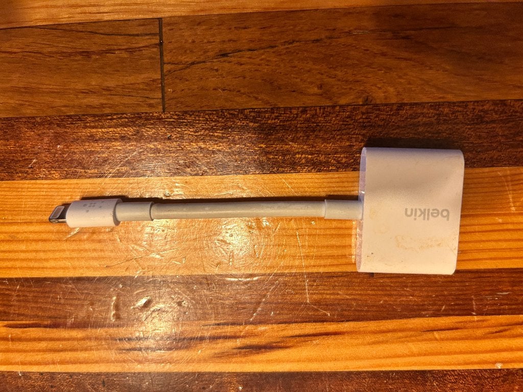 Belkin Lightning RockStar audio- en oplaadadapter, Ophalen of Verzenden, Gebruikt