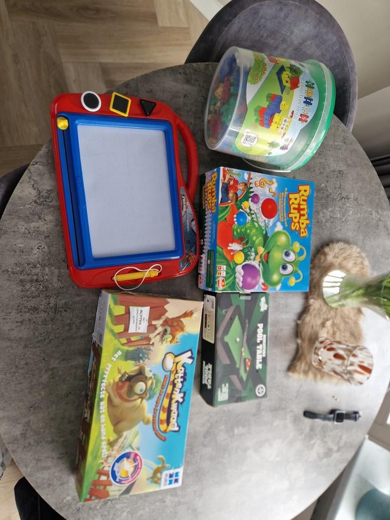 Diverse speelgoedset: Tekenbord, bordspellen en bouwblokken, Kinderen en Baby's, Speelgoed | Overig, Ophalen, Gebruikt, Jongen of Meisje