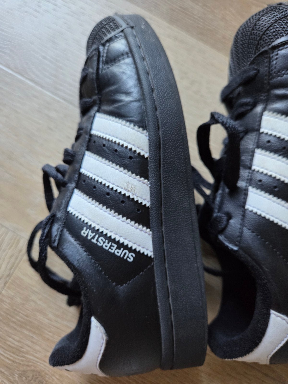 Adidas Superstar sneakers maat 36 - Zwart/Wit, Adidas, Zwart, Ophalen of Verzenden, Sneakers of Gympen