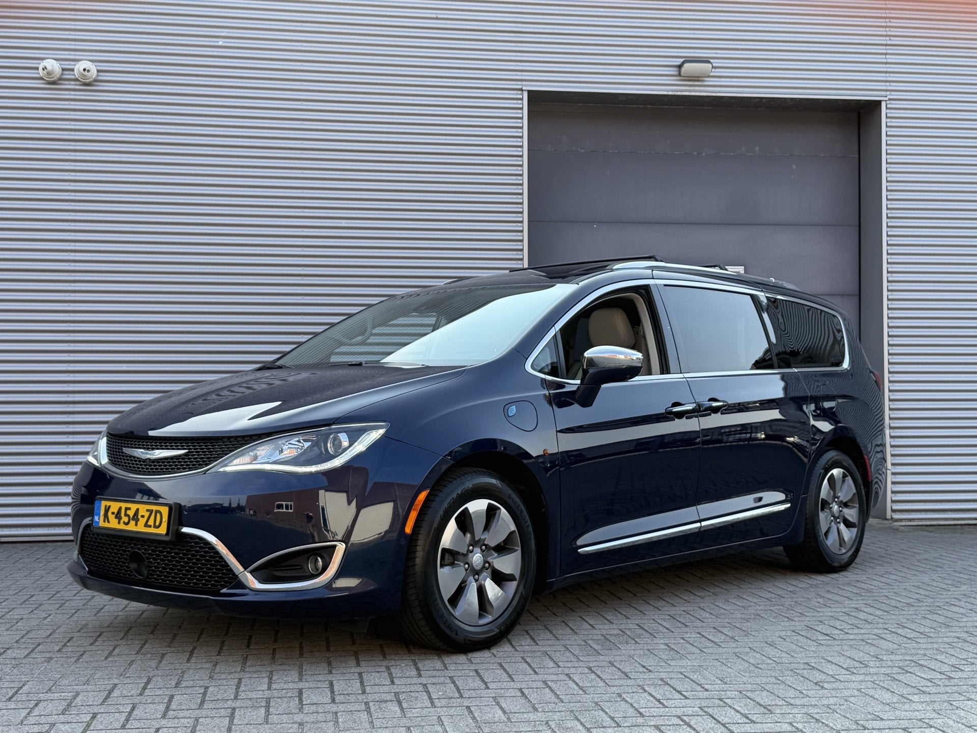 Chrysler Pacifica 3.6 V6 Hybrid I PHEV I Aut. I 7 Pers. I Pa, Gebruikt, Blauw, Leder, Bedrijf