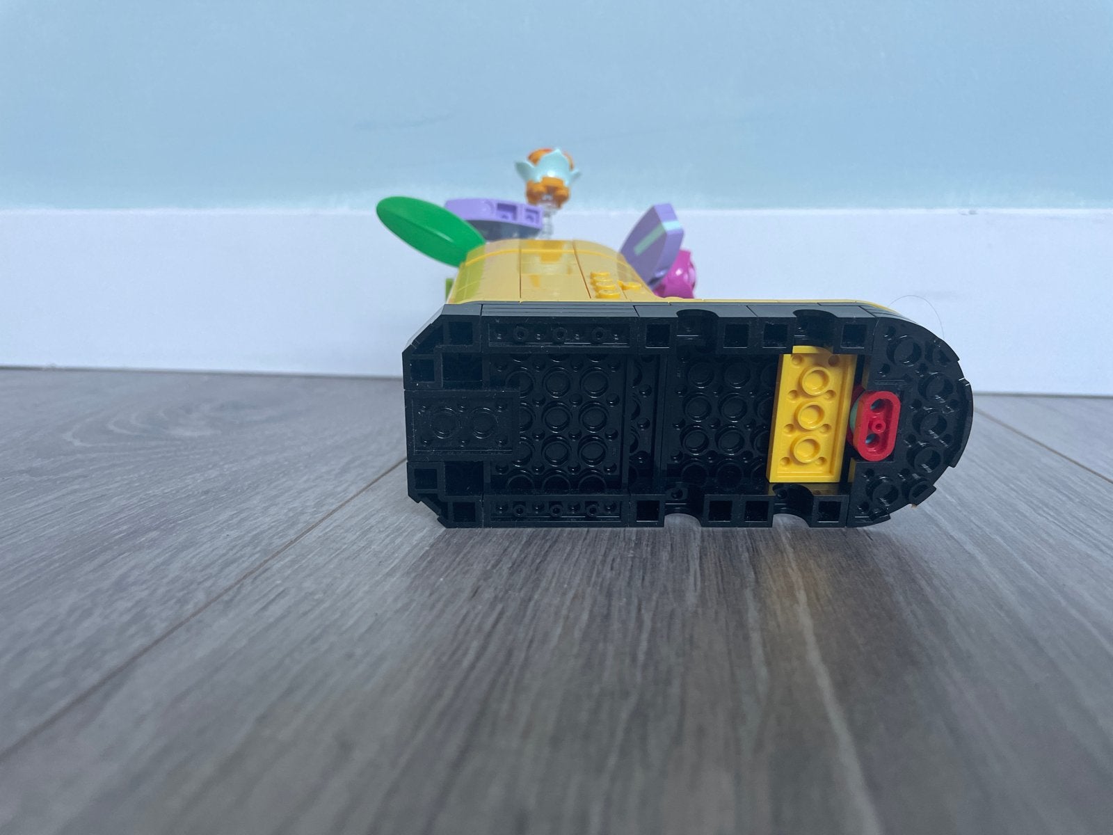 Foto 4 van Lego Bloemen in Gele Laars - Uniek Bouwpakket in