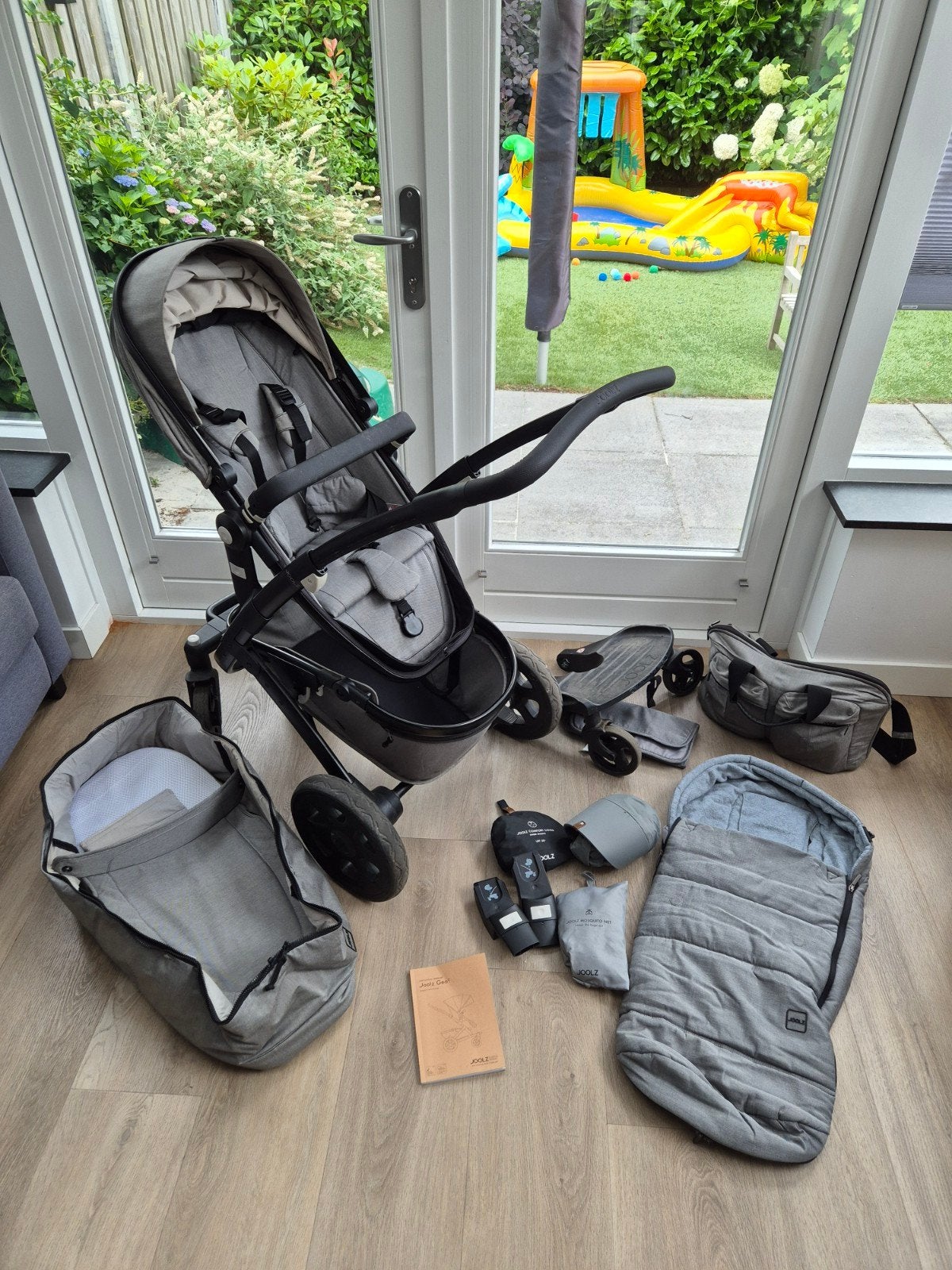 Joolz Geo 2 Kinderwagen 2-in-1 Superior
Grey, Kinderen en Baby's, Kinderwagens en Combinaties, Ophalen, Gebruikt, Overige merken