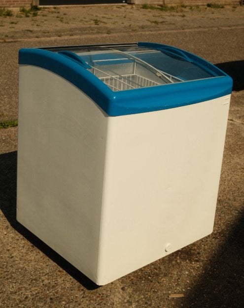 Vrieskist / ijsvriezer te huur voor feest en evenement, Vrieskist, Zo goed als nieuw, Ophalen, 85 tot 120 cm