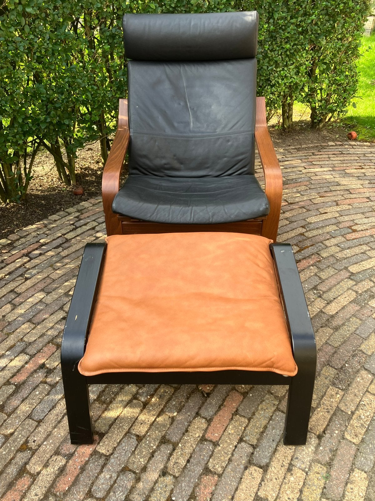 Vintage IKEA Poäng Fauteuil Zwart Leer met Voetenbankje, Ophalen, Gebruikt, Minder dan 75 cm, 50 tot 75 cm