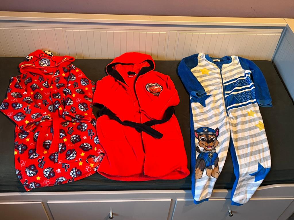 Badjassen en Onesie Paw Patrol & Cars - maat 122/128, Ophalen of Verzenden, Zo goed als nieuw, Jongen of Meisje, Overige typen
