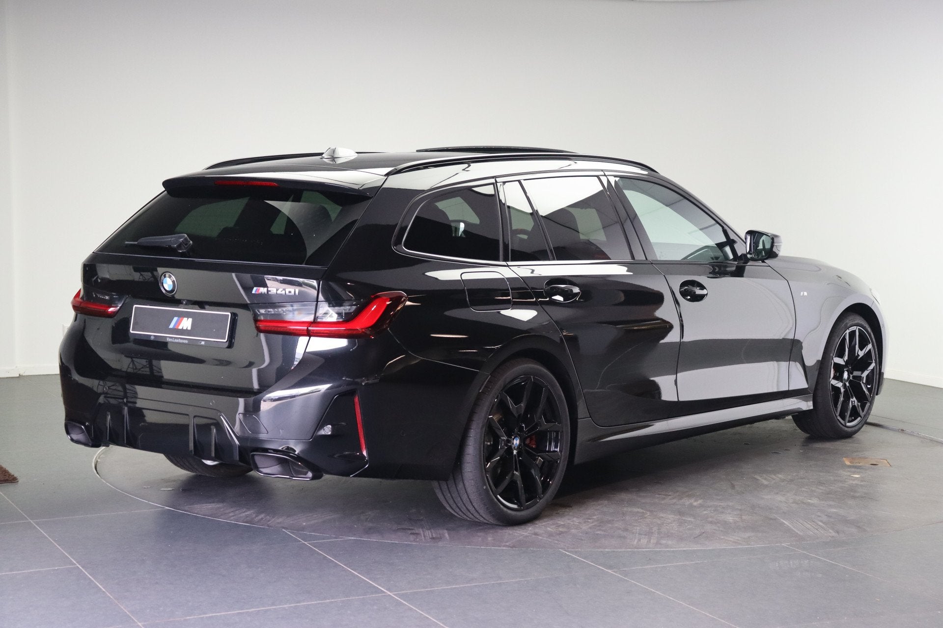 BMW 3 Serie Touring M340i xDrive Automaat / Panoramadak / Tr, Automaat, Dealer onderhouden, Zwart, Automatische klimaatregeling