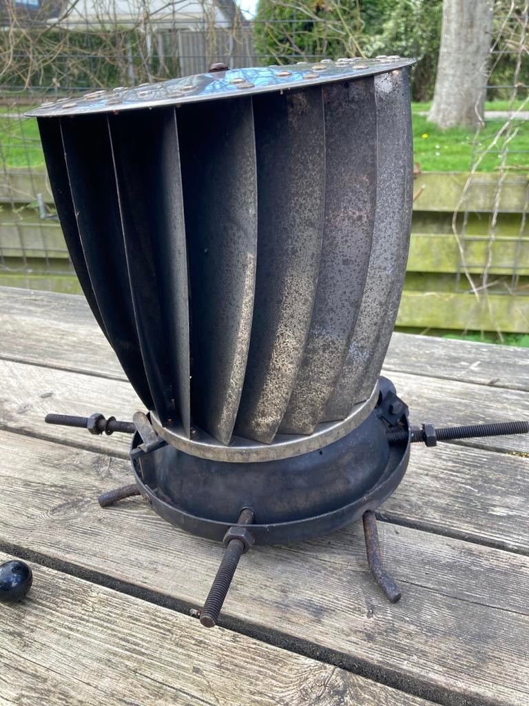 Metalen windmolen voor houtkachel afvoerkanaal, Tuin en Terras, Windwijzers en Windmolens, Ophalen, Gebruikt
