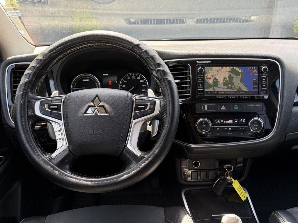 Mitsubishi Outlander 2.0 PHEV Executive Edition Trekhaak,Key, 1998 cc, Stof, Euro 6, 4 cilinders
