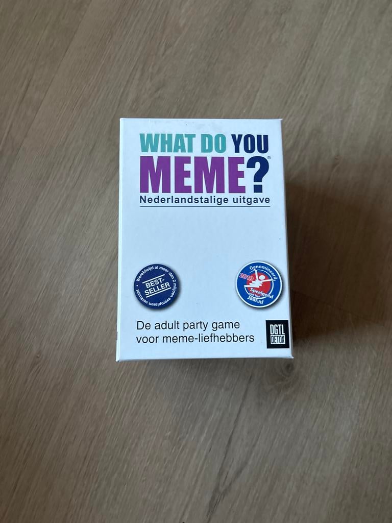 What Do You Meme? - Nederlandse versie - Partygame, Hobby en Vrije tijd, Gezelschapsspellen | Bordspellen, Drie of vier spelers