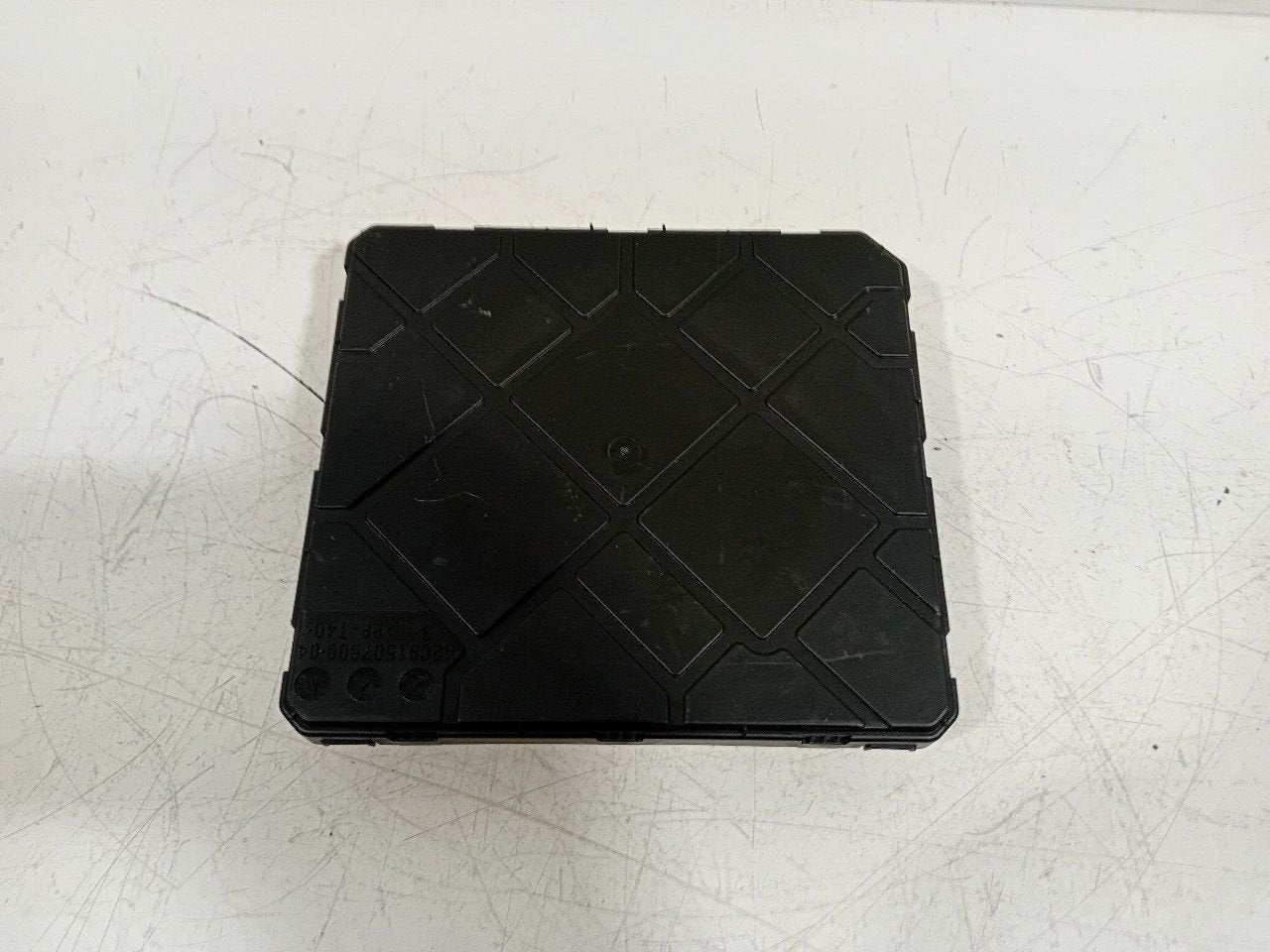 Computer body control Volkswagen Taigo, Onderdelen@venauto.nl, Van der Ven Autorecycling B.V., Gebruikt, Ettenseweg 76, 4706 PB Roosendaal, The Netherlands