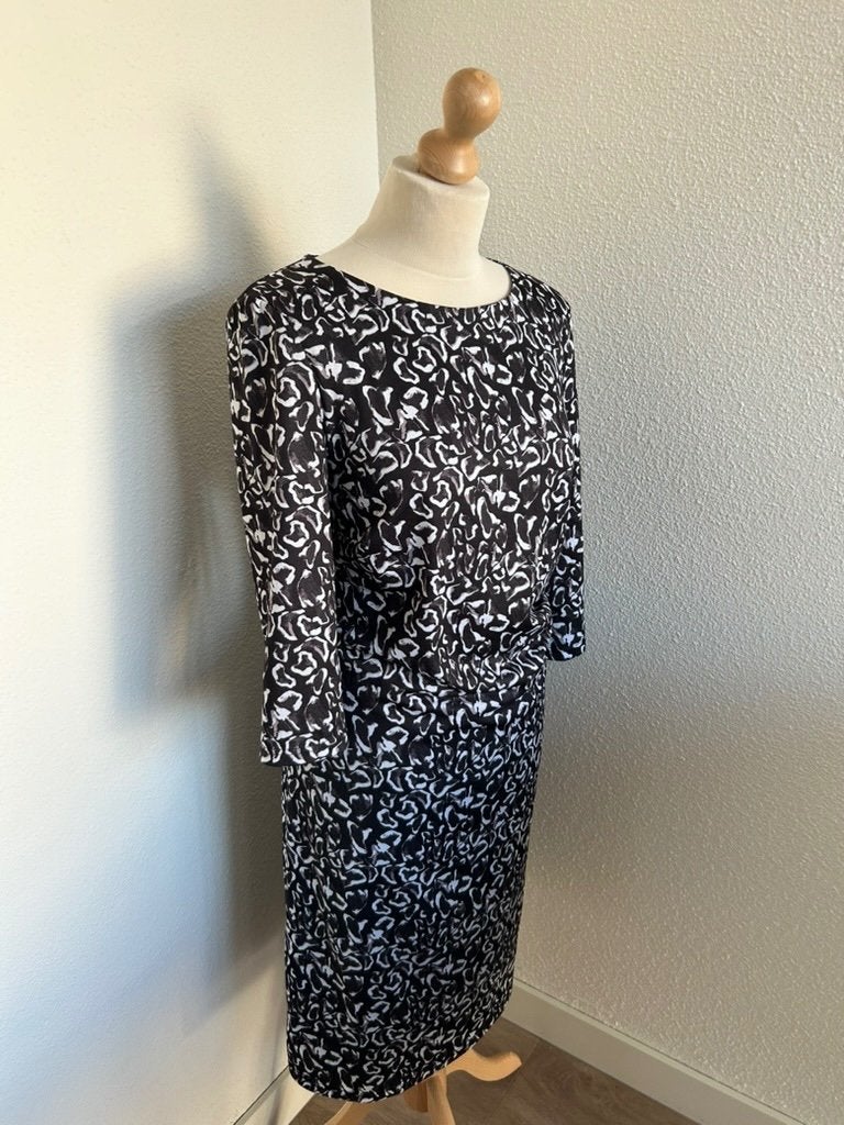 Atelier maat 46 classy elegante jurk 3050, Atelier, Zwart, Maat 46/48 (XL) of groter, Ophalen of Verzenden