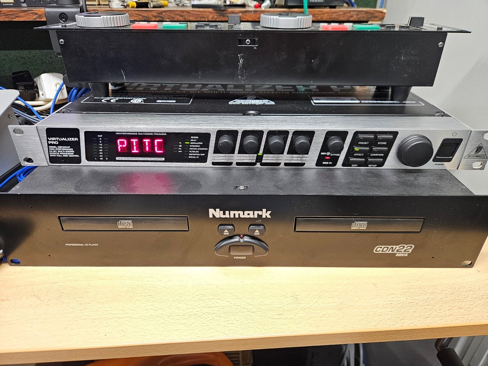 Behringer Virtualizer Pro DSP2024P, Ophalen of Verzenden, Gebruikt, Audio