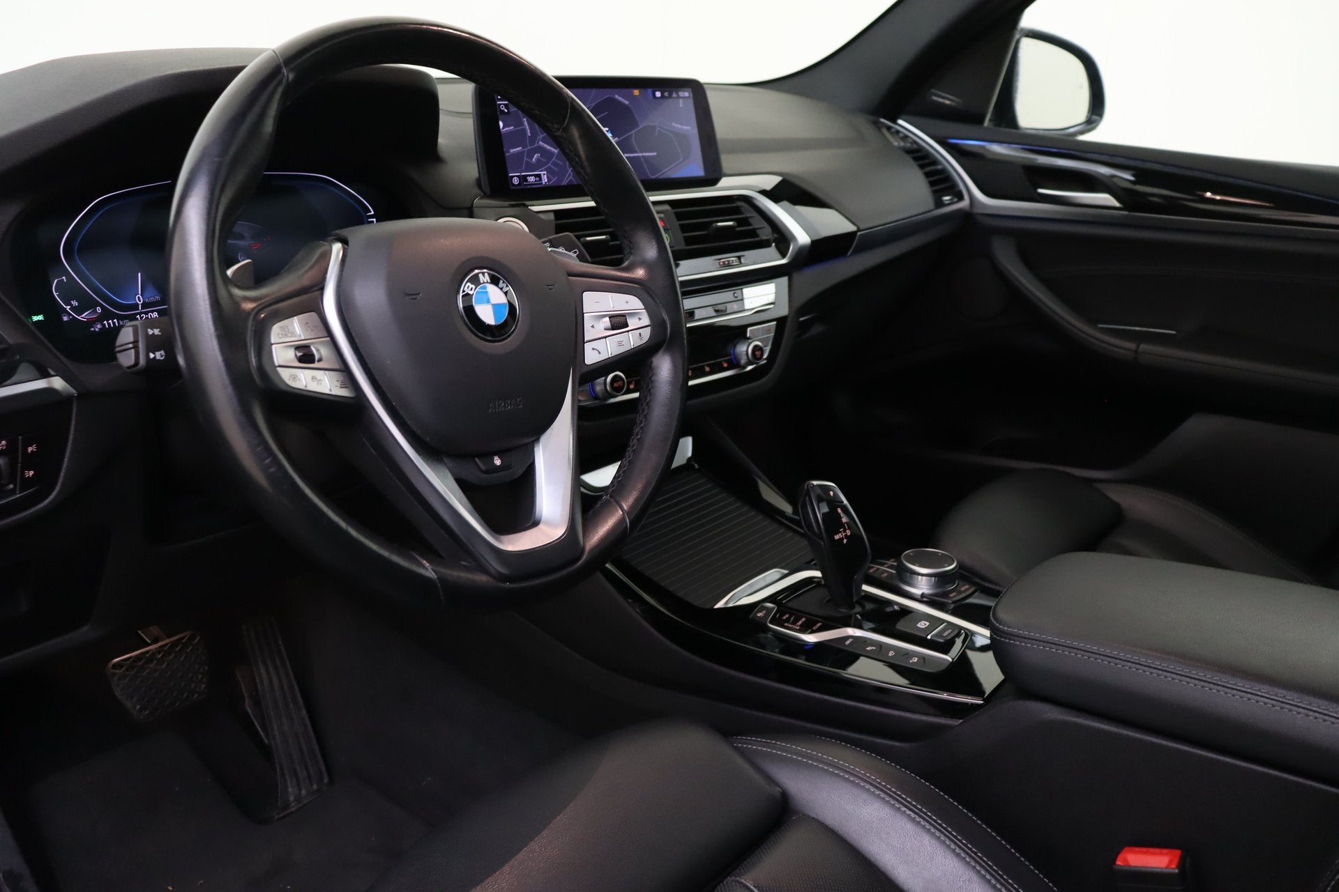 BMW X3 xDrive30e xLine Automaat / Trekhaak / Panoramadak / C, Auto's, Gebruikt, 4 cilinders, Blauw, Leder