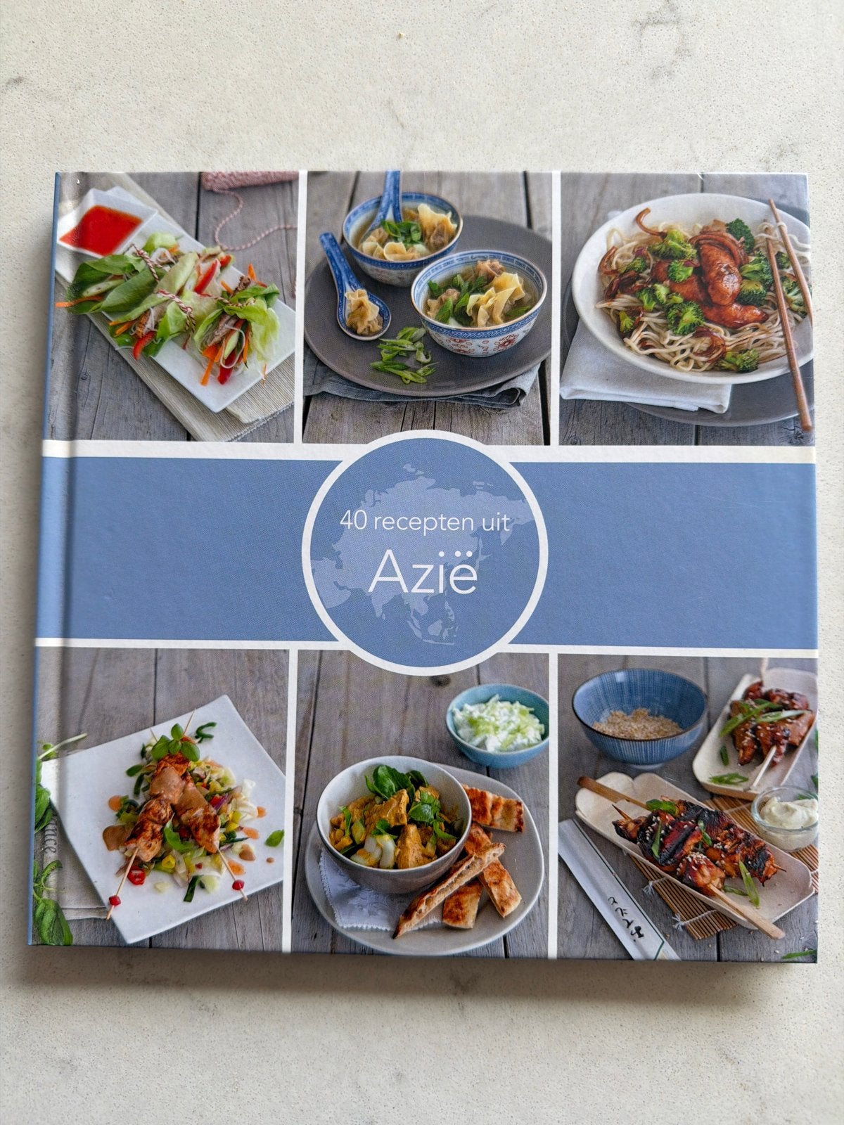 40 recepten uit Azië - Kookboek, Azië en Oosters, Voorgerechten en Soepen, Ophalen of Verzenden, Zo goed als nieuw