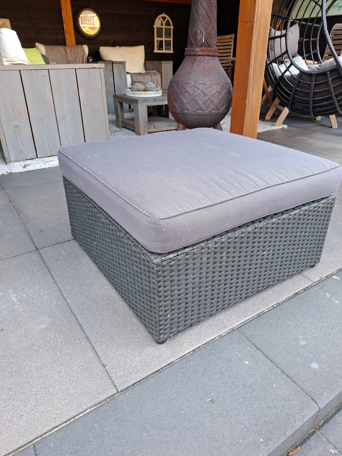 Hocker met kussen antraciet., Ophalen, Wicker, Hocker