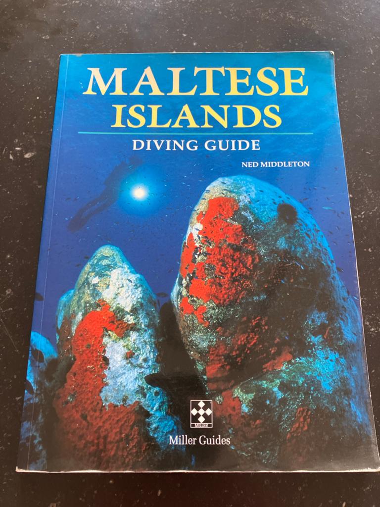 Malta Eilanden Duikgids - Ned Middleton, Boeken, Reisgidsen, Europa, Ophalen of Verzenden, Reisgids of -boek, Gelezen