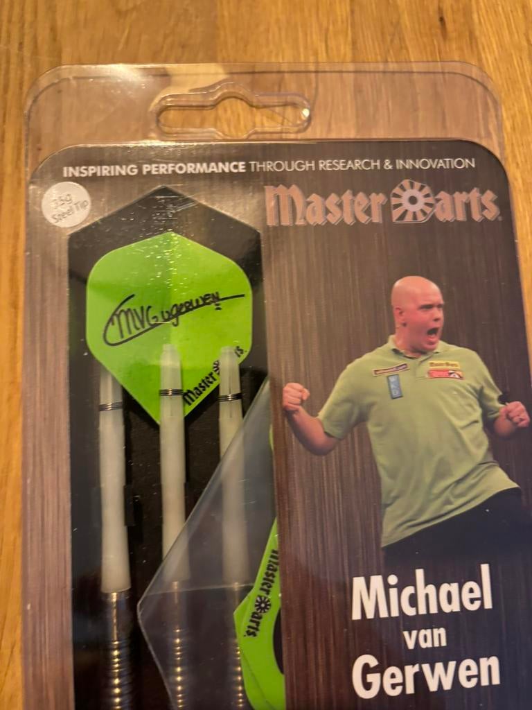 Michael van Gerwen originele dart set., Ophalen of Verzenden, Nieuw, Pijlen