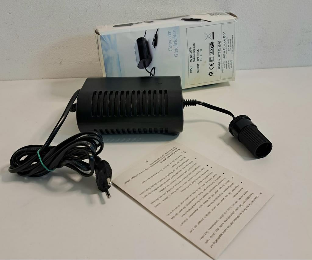 TRISTAR Omvormer Wisselstroom 220-240V 12V Converter-, Ophalen, Zo goed als nieuw