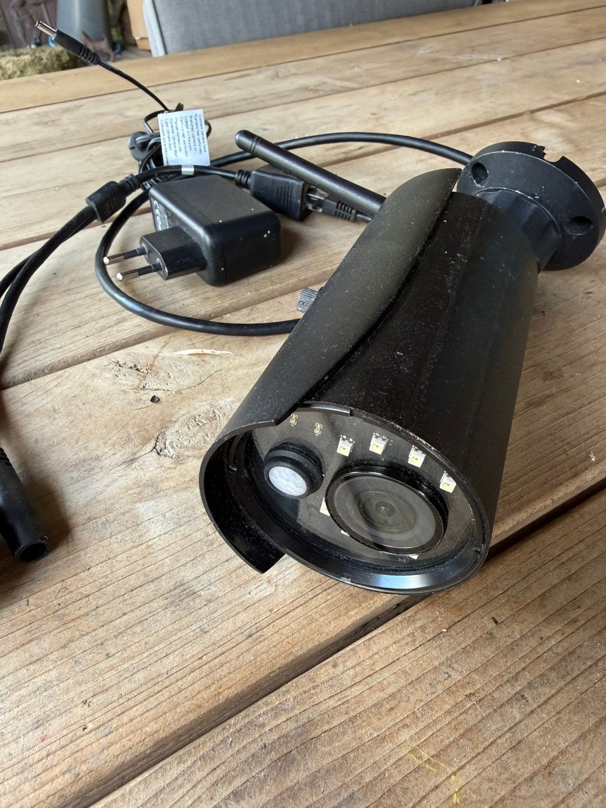 Secufirst Cam222 buitencamera, Ophalen of Verzenden, Zo goed als nieuw