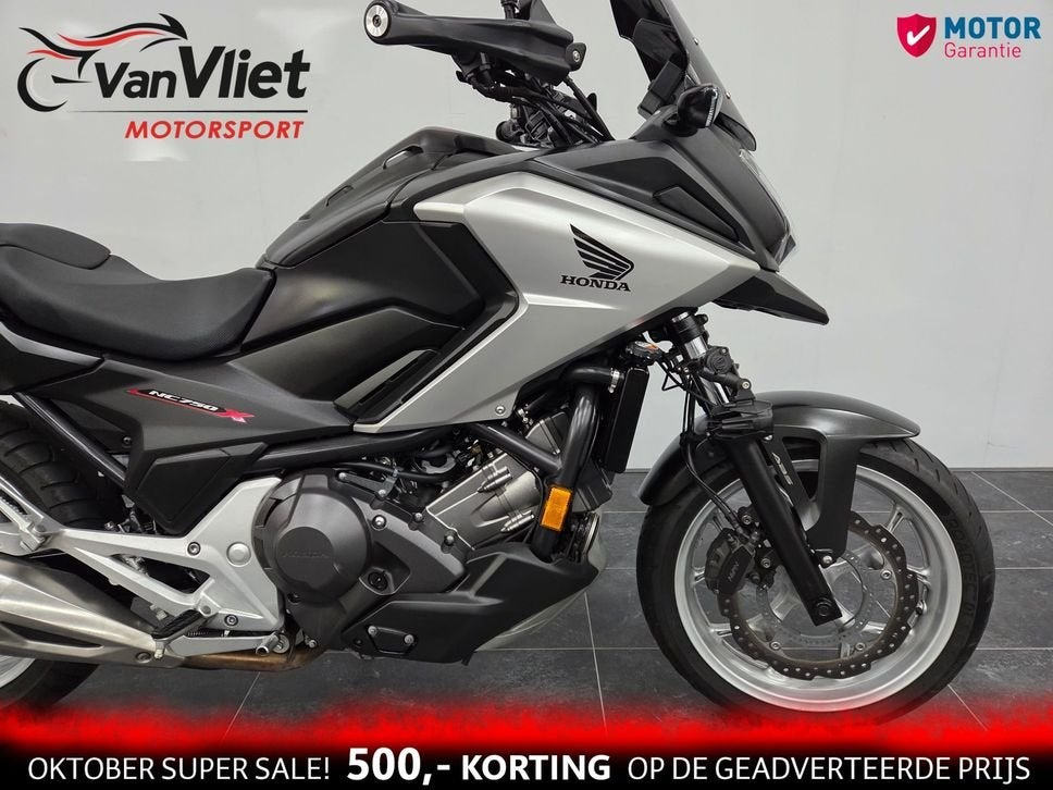 Zeer Mooie Honda NC750X DCT bj 2018 Topkoffer NC 750 X, 2 cilinders, Bedrijf, Onbekend, Overig