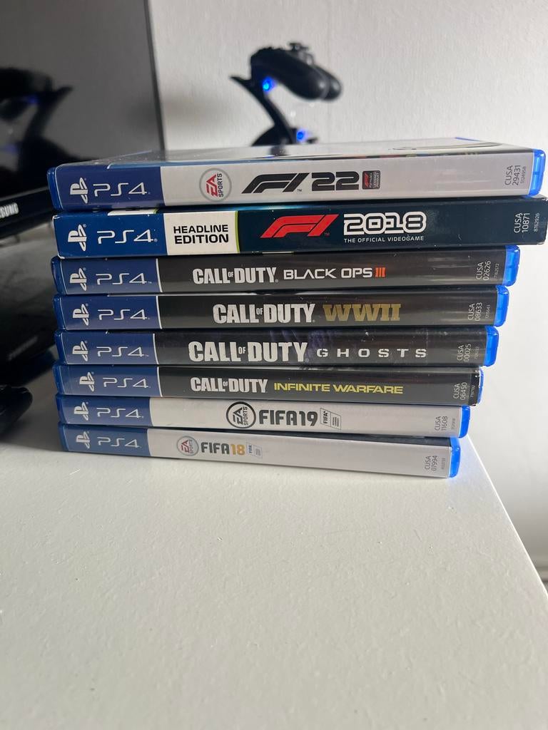 PlayStation 4 compleet race setup met games en TV, Spelcomputers en Games, Spelcomputers | Sony PlayStation 4, Ophalen, Gebruikt