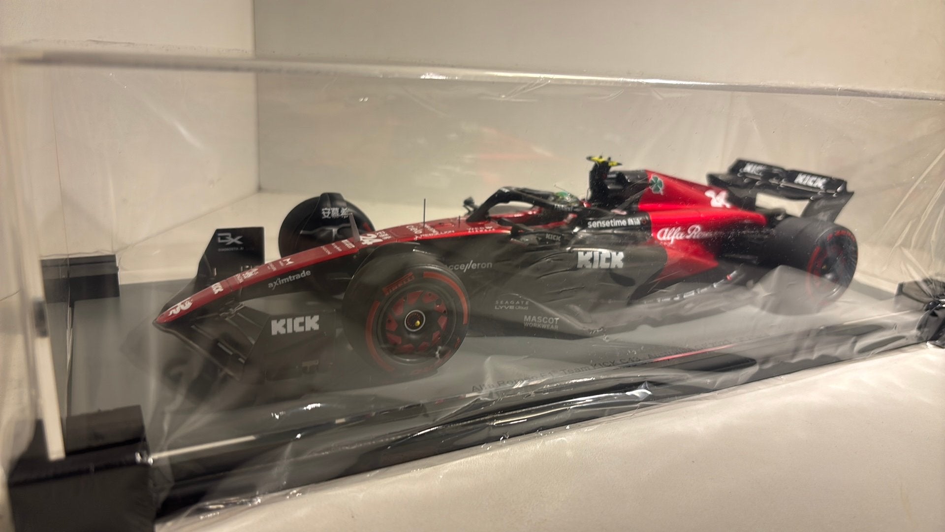 F1 alfa romeo kick c43 zhou guanyu 2023 spark 1.18, Ophalen of Verzenden, A, A, A