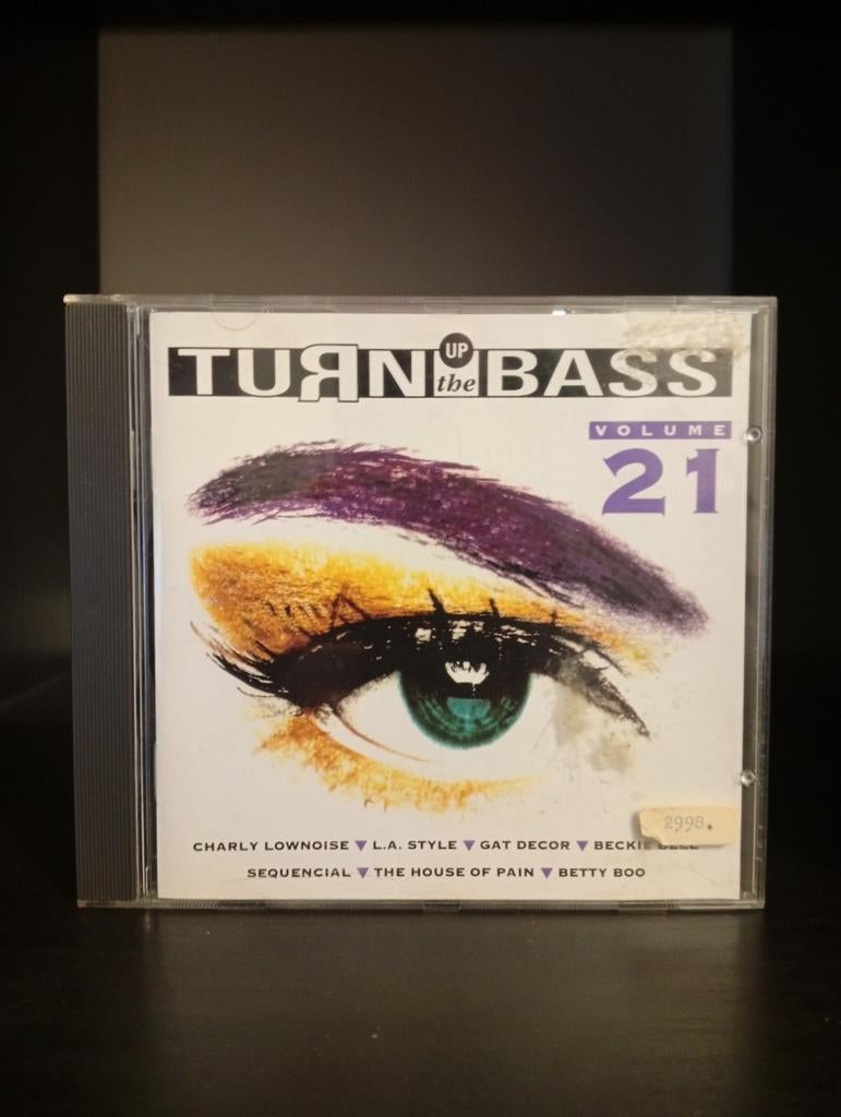 Turn Up The Bass Volume 21 CD - Dance Populair, Ophalen of Verzenden, Gebruikt, Dance Populair