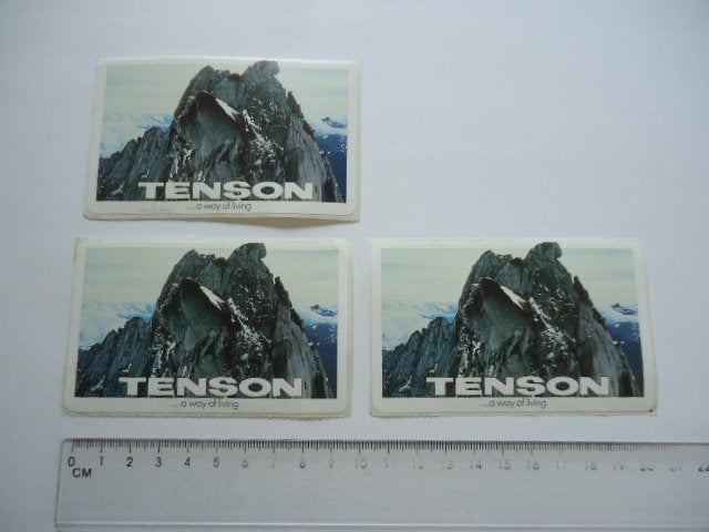 sticker oud TENSON a way of living bergsport ski outdoor 3x, Verzenden, Zo goed als nieuw, Bedrijf of Vereniging