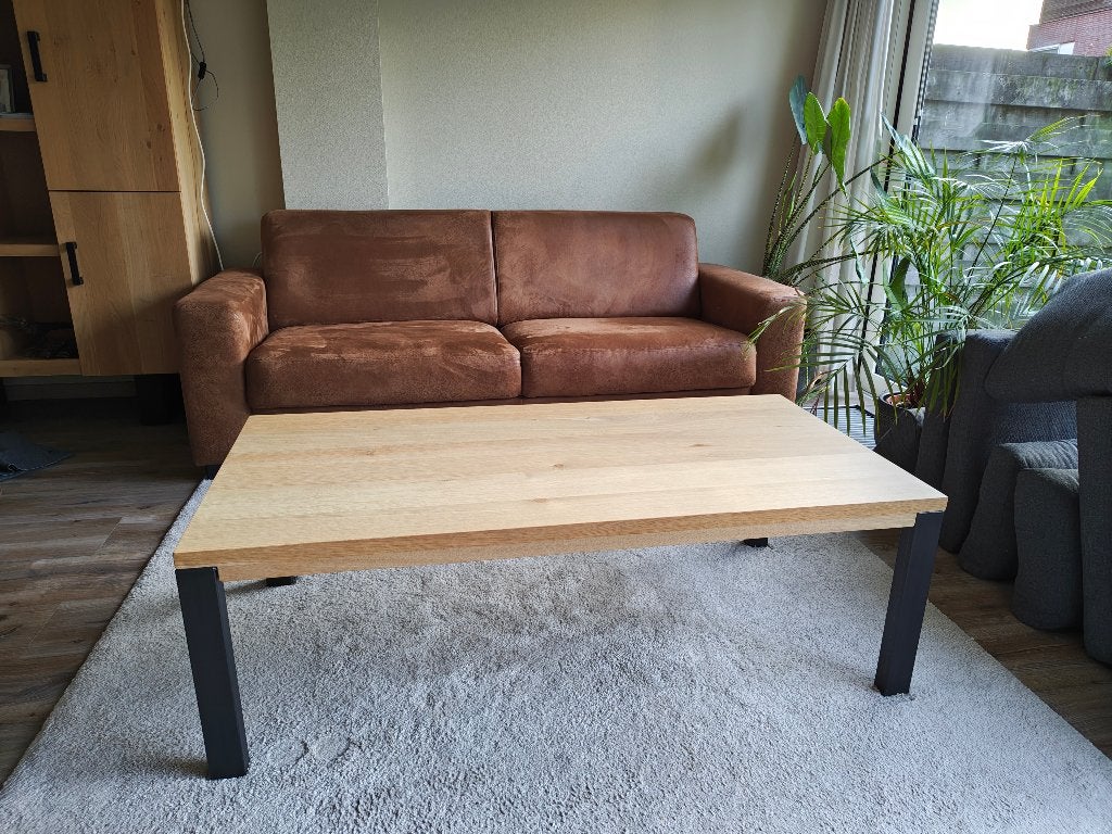 licht eiken salontafel met zwart stalen poten, 100 tot 150 cm, Eikenhout, Zo goed als nieuw, Industrieel