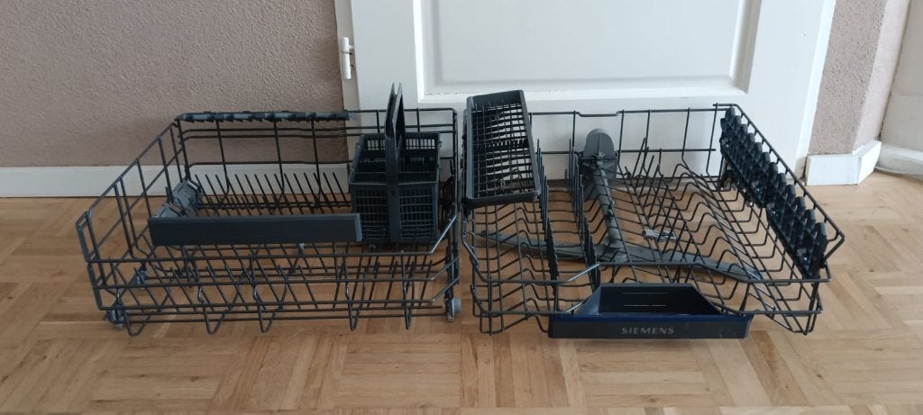 Set van twee korven en bestekmand Bosch / Siemens, Witgoed en Apparatuur, Onderdelen en Toebehoren, Ophalen of Verzenden, Zo goed als nieuw