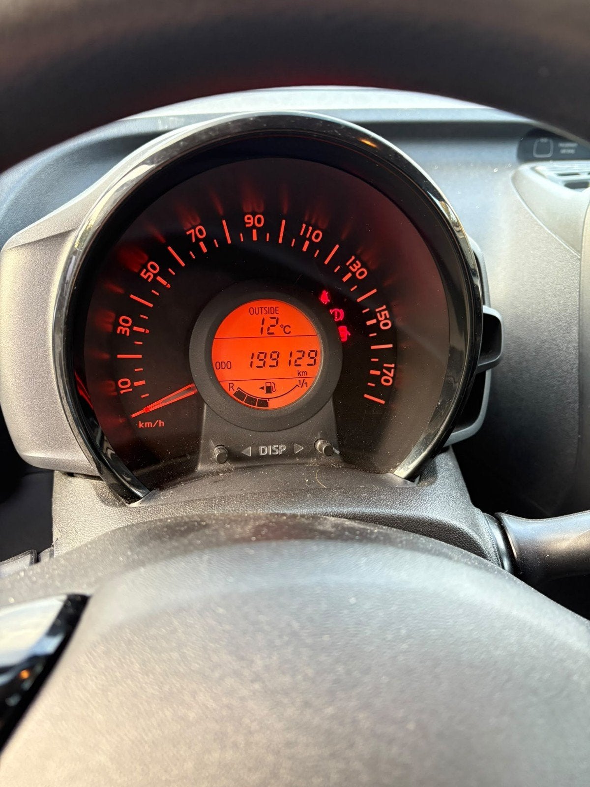 Toyota Aygo 1.0 Vvt-i x -fun  69pk 5D 2017 Grijs / airco, Auto's, Voorwielaandrijving, 4 stoelen, Origineel Nederlands, Handgeschakeld